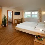 Toso Genussreich Guest house 3*