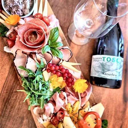 Toso Genussreich Гостевой дом Лойчах